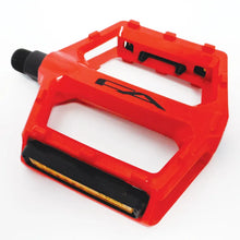 Load image into Gallery viewer, Free Agent Aluminum Platform Bicycle Pedals 9/16 - Live4Bikes