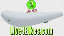Load image into Gallery viewer, 16 Banana Saddle Vinyl/White.