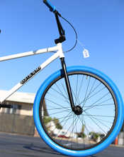 Load image into Gallery viewer, Elite BMX - Bandit BMX bike 29in