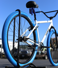 Load image into Gallery viewer, Elite BMX - Bandit BMX bike 29in