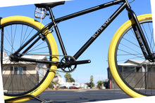 Load image into Gallery viewer, Elite BMX - Bandit BMX bike 29in