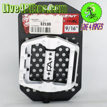 Load image into Gallery viewer, Free Agent Platform Aluminum Bicycle Pedals 9/16 - Live4Bikes