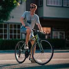 Load image into Gallery viewer, XDS T150 24-Speed 700C Hybrid City Commuter Bike - 21.5 Inch