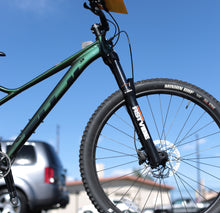 Load image into Gallery viewer, Fuji Bighorn 1.5 29er Forest Green Hardtail Mountain bike