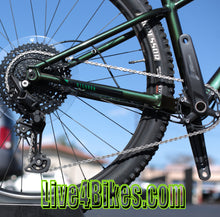 Load image into Gallery viewer, Fuji Bighorn 1.5 29er Forest Green Hardtail Mountain bike