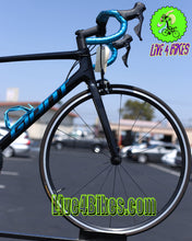 Load image into Gallery viewer, Giant TCR 2 Road bike carbon fiber Shimano 105 Pre Owned 54 cm Medium 2022- LIve. 4 bikes