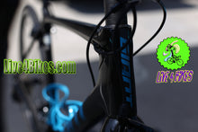 Load image into Gallery viewer, Giant TCR 2 Road bike carbon fiber Shimano 105 Pre Owned 54 cm Medium 2022- LIve. 4 bikes