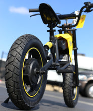 Load image into Gallery viewer, Hyper Gogo R8 Small 16in Ebike | 500w 15.5 MPH