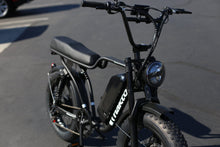 Load image into Gallery viewer, Nakto F2 motor Style Ebike | 500w Moped Style Electric