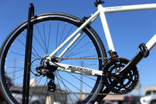 Load image into Gallery viewer, Road Bike | Golden Cycle Contender