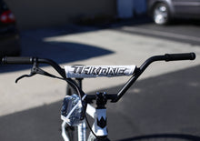 Load image into Gallery viewer, Throne Goon - White BMX bike 29in
