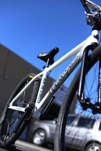 Load image into Gallery viewer, Throne Goon - White BMX bike 29in