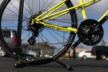 Load image into Gallery viewer, Urban Xcape Disc S Pow Green Disc Commuter Bike